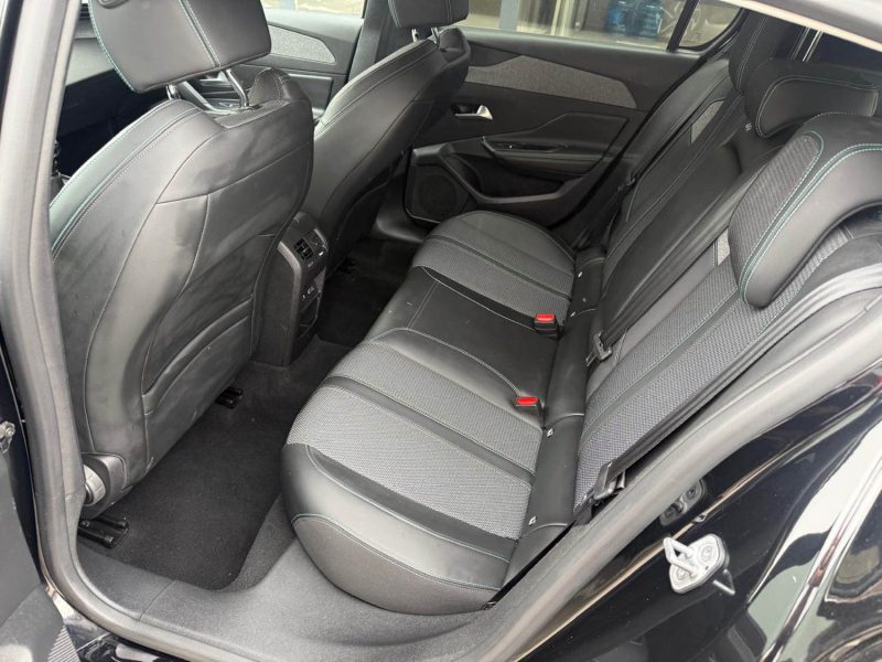 PEUGEOT 308 BLUEHDI 130cv S&S BVM6 ALLURE PACK - CARPLAY/CAMERA/COCKPIT - 73.000kms