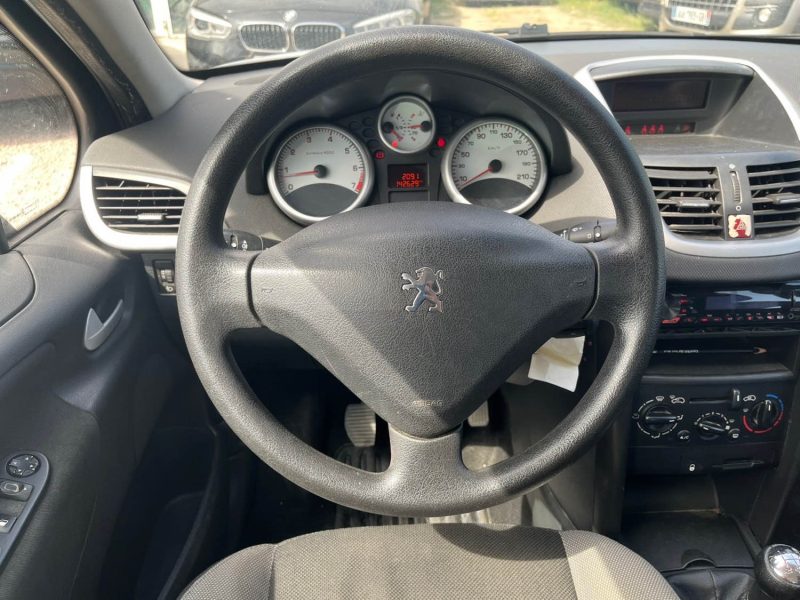Peugeot 207 1.4 VTI 95 Ch Garantie 