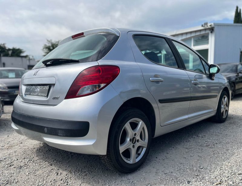 Peugeot 207 1.4 VTI 95 Ch Garantie 