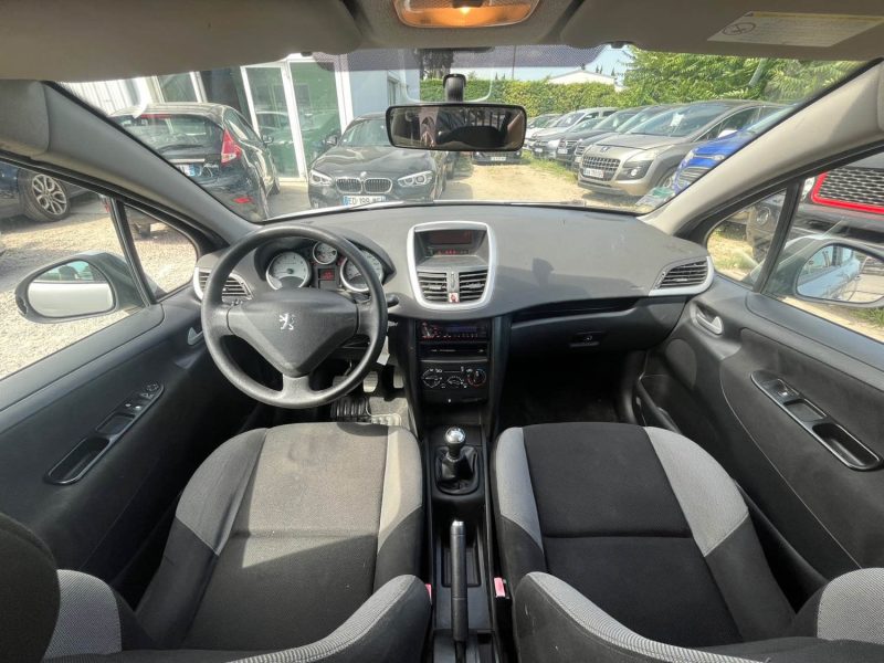 Peugeot 207 1.4 VTI 95 Ch Garantie 