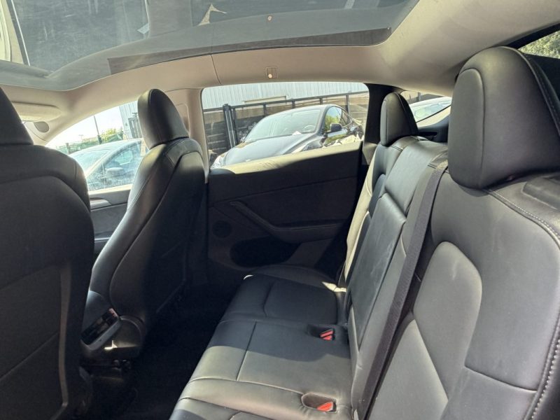 TESLA MODEL Y STANDARD PROPULSION 2024 ATTELAGE