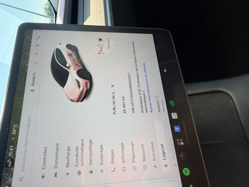 TESLA MODEL Y STANDARD PROPULSION 2024 ATTELAGE