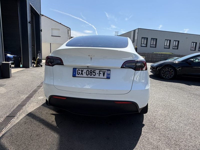 TESLA MODEL Y STANDARD PROPULSION 2024 ATTELAGE