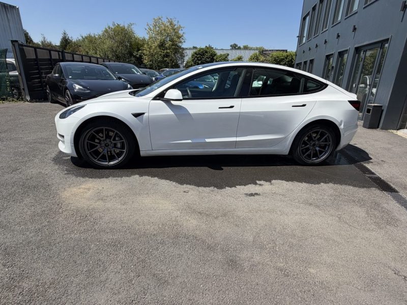TESLA MODEL 3 DUAL GRANDE AUTONOMIE 2022