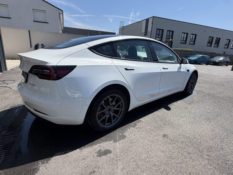 TESLA MODEL 3 DUAL GRANDE AUTONOMIE 2022