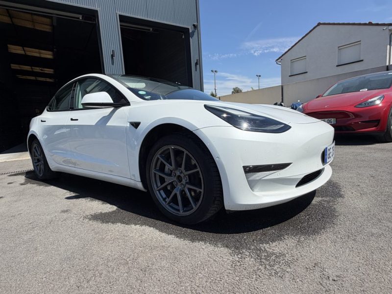 TESLA MODEL 3 DUAL GRANDE AUTONOMIE 2022