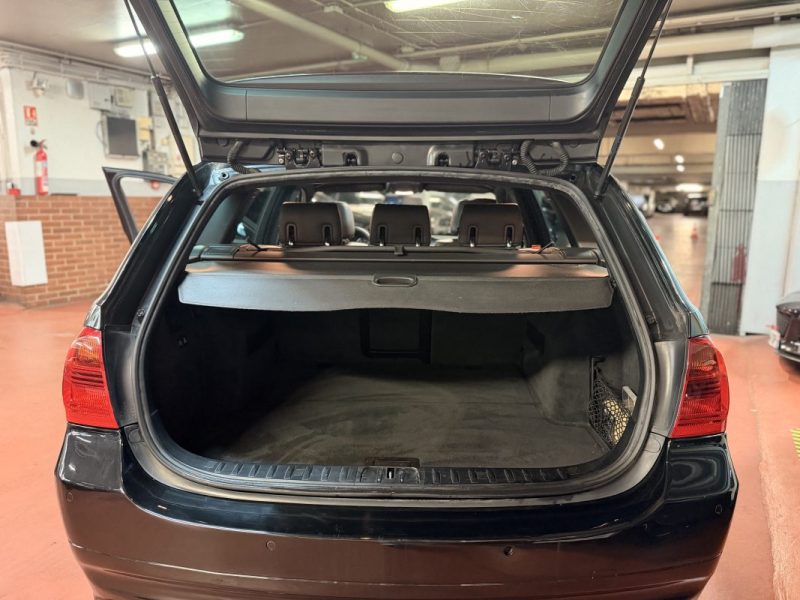 B.M.W. SERIE 3 TOURING 330DA Premiere Main