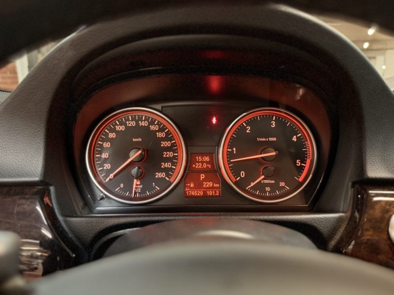 B.M.W. SERIE 3 TOURING 330DA Premiere Main