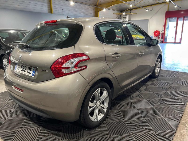 PEUGEOT 208 1.6 VTI 120CH ALLURE 
