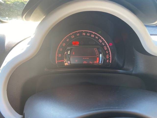 RENAULT TWINGOIII 1.0 SCE 70 ENERGY LIMITED 2015