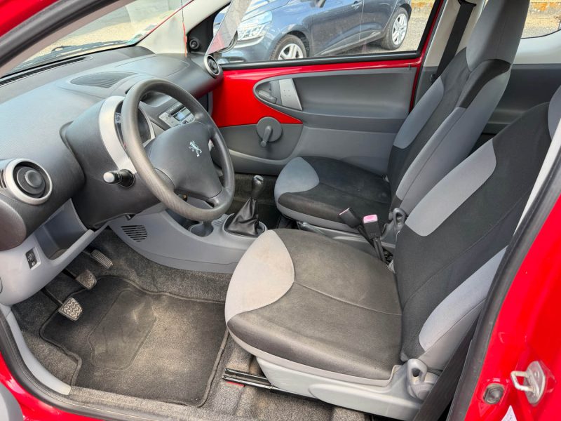 PEUGEOT 107 1.0I 70 essence