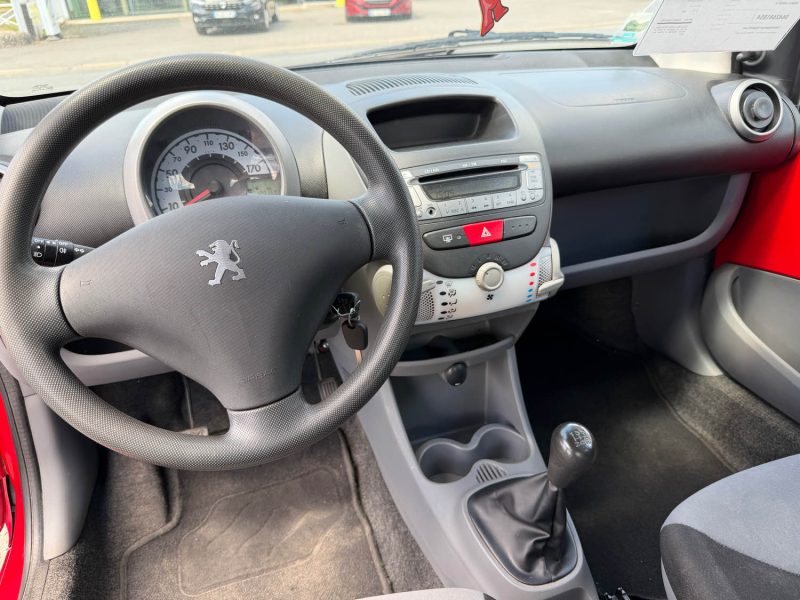 PEUGEOT 107 1.0I 70 essence