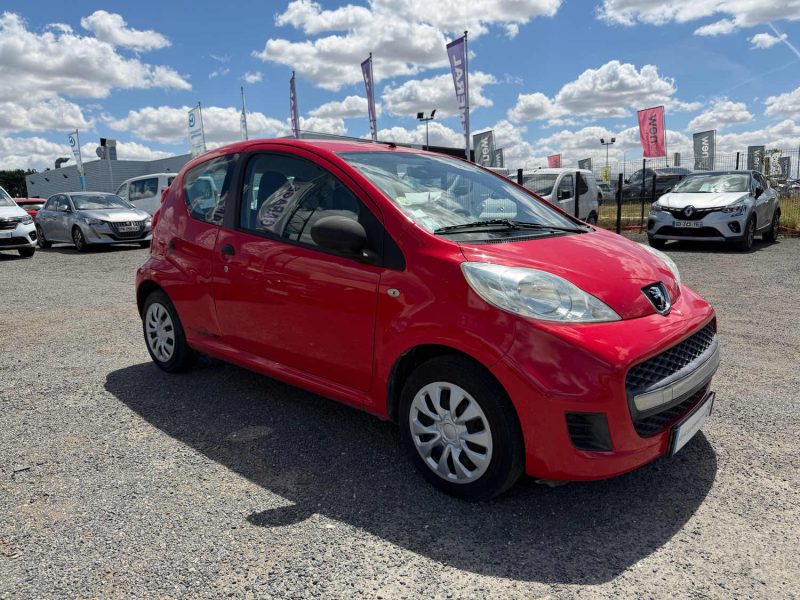 PEUGEOT 107 1.0I 70 essence