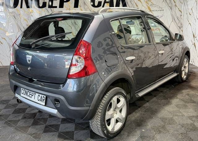 DACIA SANDERO 1.6 STEPWAY 2011 - 51 430Kms - Climatisation - Parfait Etat - SUIVIT DACIA