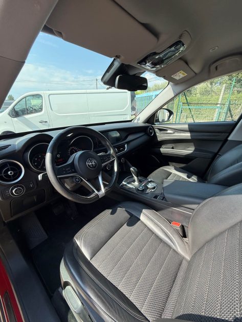ALFA ROMEO STELVIO 2.2D 180 AT8 SUPER  
