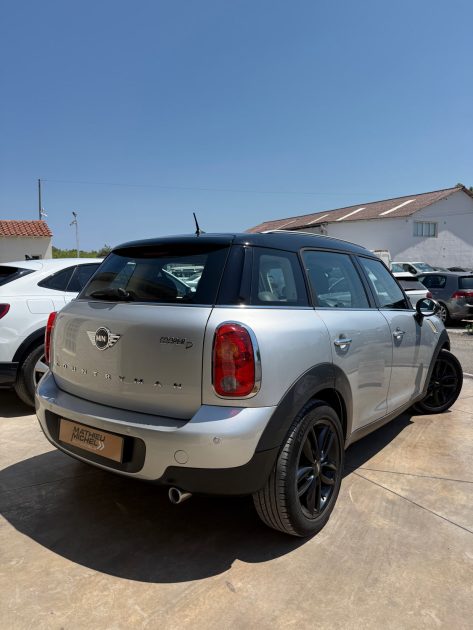 MINI COUNTRYMAN COOPER D 