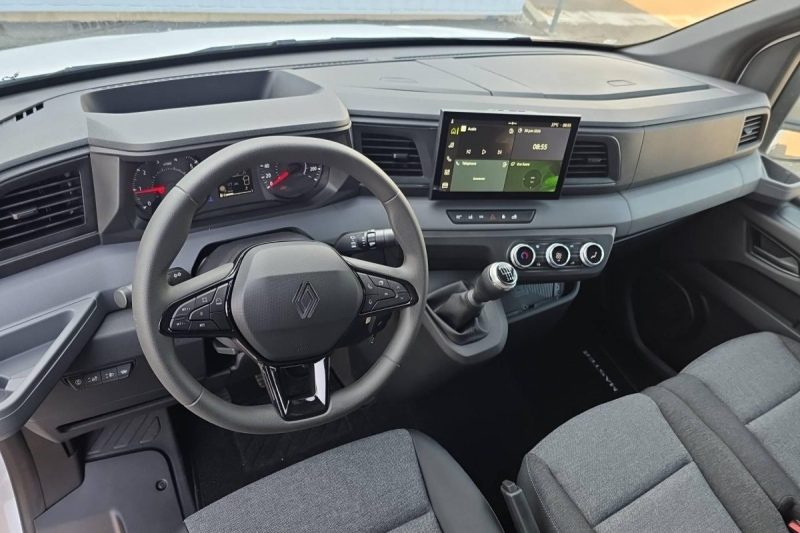 RENAULT MASTER FOURGON BLUE DCI 130 L2H2 NEUF EN STOCK 3T5 TR EXTRA 2025