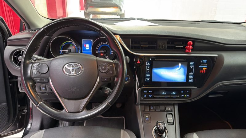 TOYOTA AURIS BERLINE HYBRIDE 1.8 AUTO DESIGN BUSINESS 136cv/1 ERE MAIN/TVA RECUPERABLE