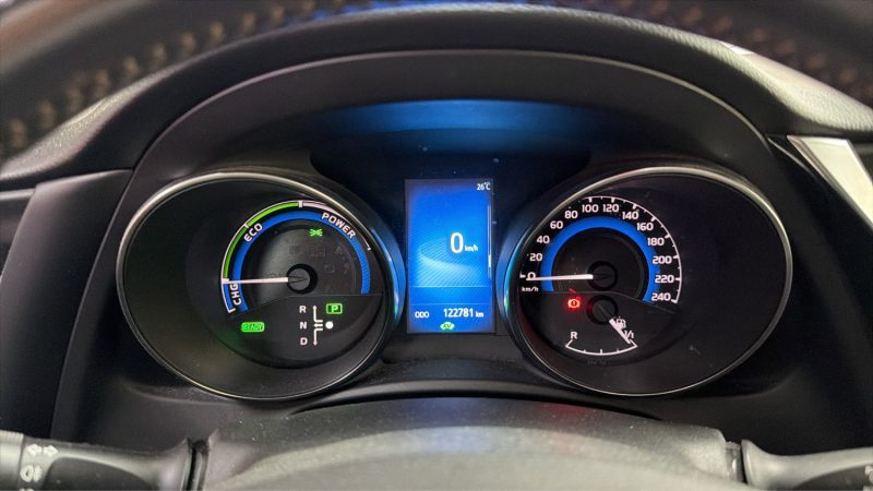 TOYOTA AURIS BERLINE HYBRIDE 1.8 AUTO DESIGN BUSINESS 136cv/1 ERE MAIN/TVA RECUPERABLE