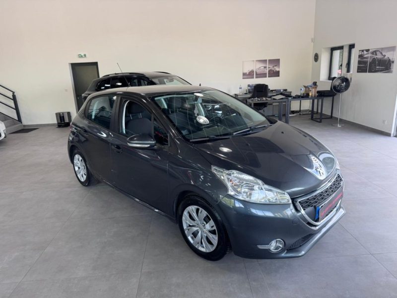 PEUGEOT 208 1.6 E-HDI 92cv /✅ 1 ERE MAIN / 5 PLACES