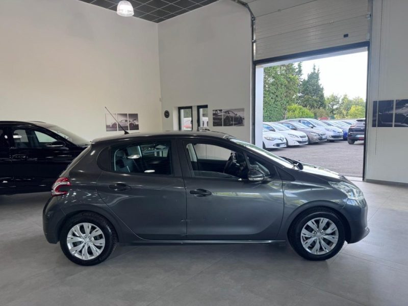 PEUGEOT 208 1.6 E-HDI 92cv /✅ 1 ERE MAIN / 5 PLACES
