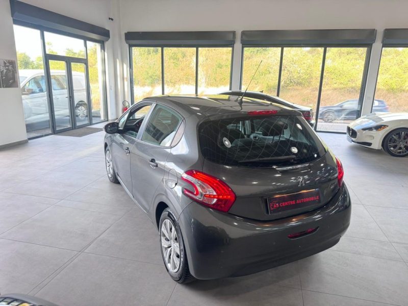 PEUGEOT 208 1.6 E-HDI 92cv /✅ 1 ERE MAIN / 5 PLACES