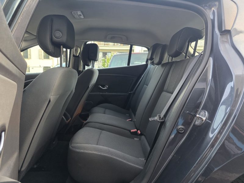 RENAULT MEGANE III 1.5 DCI 90 AUTHENTIQUE 2012