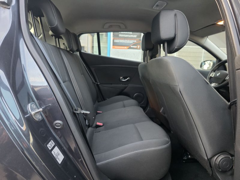 RENAULT MEGANE III 1.5 DCI 90 AUTHENTIQUE 2012