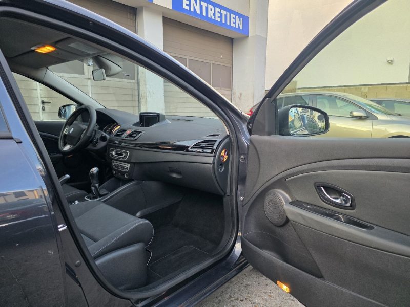 RENAULT MEGANE III 1.5 DCI 90 AUTHENTIQUE 2012