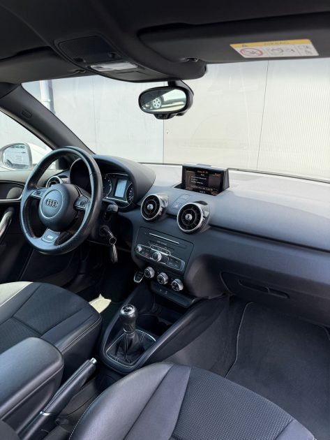 AUDI A1 - 1.0 TFSI - 95 ch - S-LINE - GARANTIE 3 MOIS 