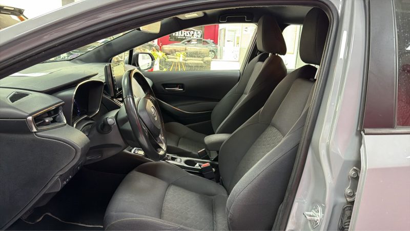 TOYOTA COROLLA BERLINE HYBRIDE 1.8 DYNAMIC BUSINESS 122cv/1 ERE MAIN/TVA RECUPERABLE