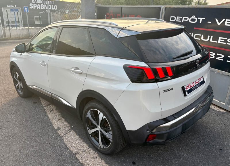PEUGEOT 3008 II 1.6 BLUE HDI 120 CROSSWAY 2018