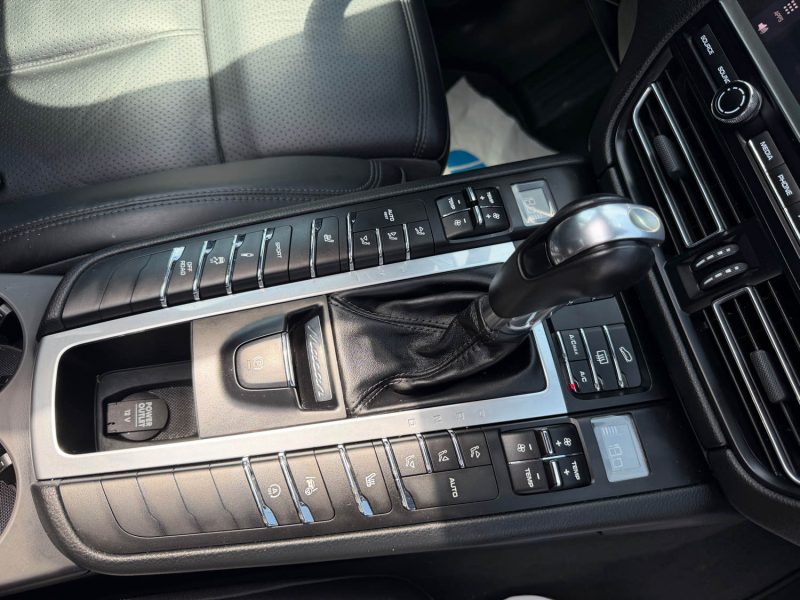 PORSCHE MACAN S  3.0 V6 354CH PHASE 2 TOIT OUVRANT CAMERA CUIR GARANTIE