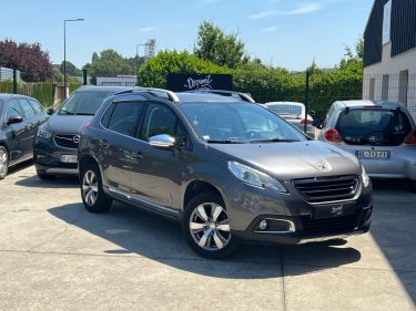 Peugeot 2008 1.2i 110 Allure / Garantie 3/12 Mois