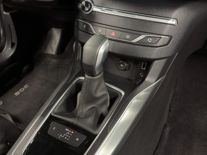 PEUGEOT 308 II ALLURE 1.2 TURBO 130 Cv 1ERE MAIN / BOITE AUTOMATIQUE 35 100 Kms - GARANTIE 1 AN