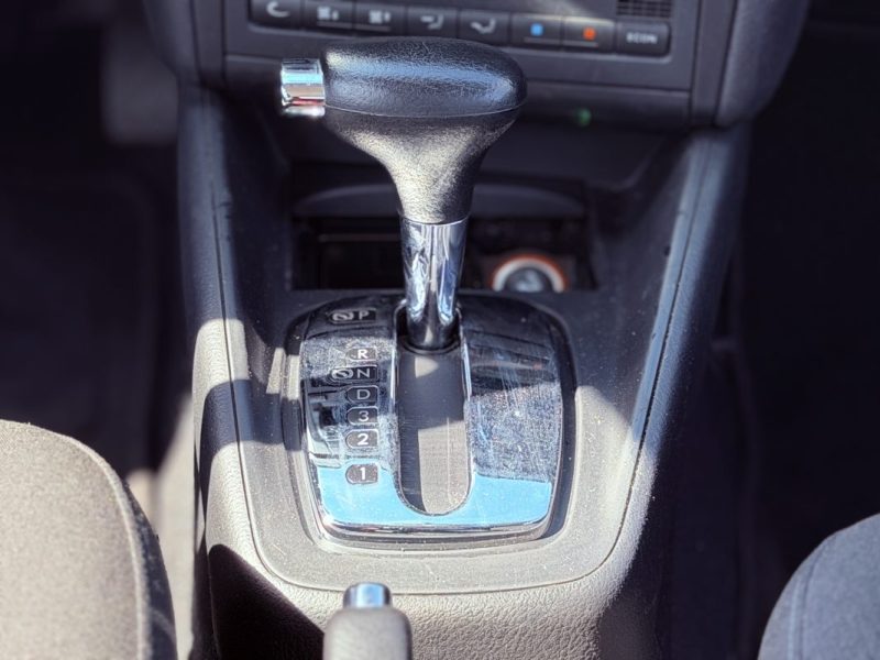 VOLKSWAGEN GOLF 1,6L 102 CV Boite Auto / Paiement 4X ou 10X Possible