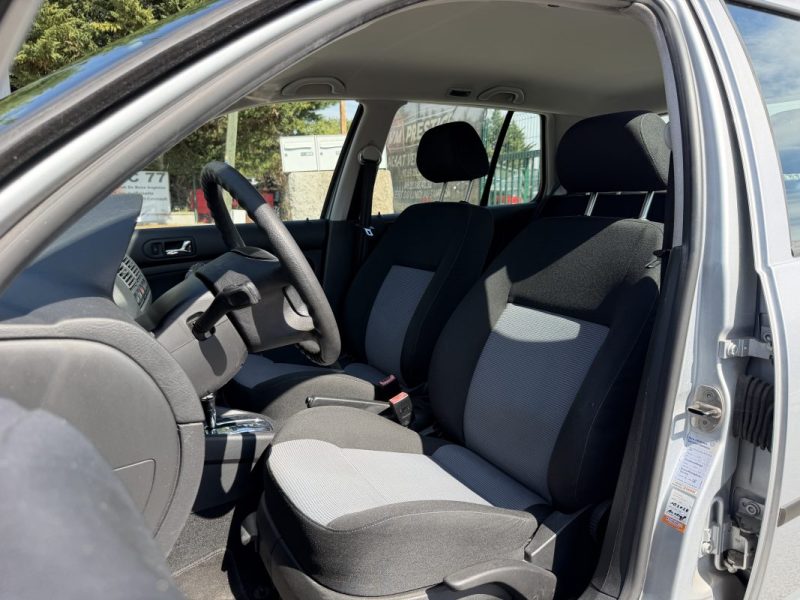 VOLKSWAGEN GOLF 1,6L 102 CV Boite Auto / Paiement 4X ou 10X Possible