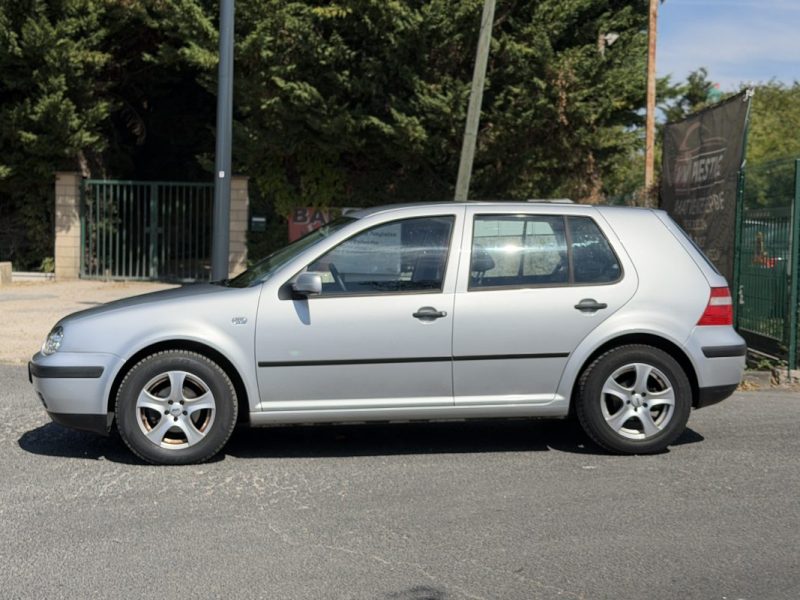 VOLKSWAGEN GOLF 1,6L 102 CV Boite Auto / Paiement 4X ou 10X Possible
