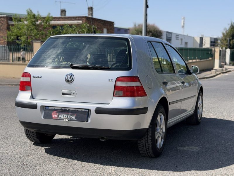 VOLKSWAGEN GOLF 1,6L 102 CV Boite Auto / Paiement 4X ou 10X Possible