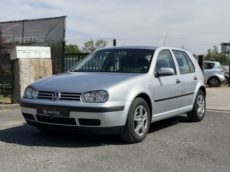 VOLKSWAGEN GOLF 1,6L 102 CV Boite Auto / Paiement 4X ou 10X Possible