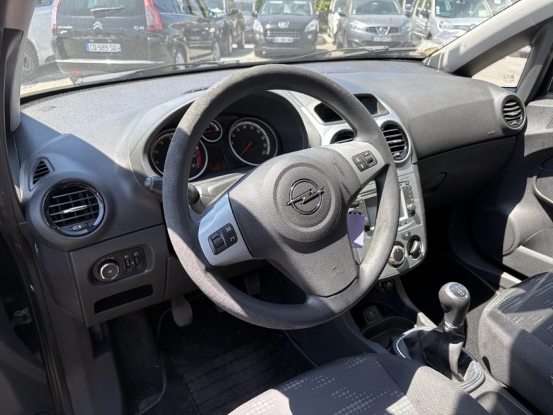 OPEL CORSA 1.2 TWINPORT 85 ESSENTIA 2012
