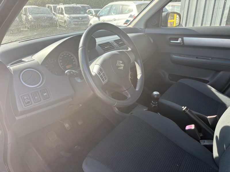 SUZUKI SWIFT 1.3 VVT GL 2009