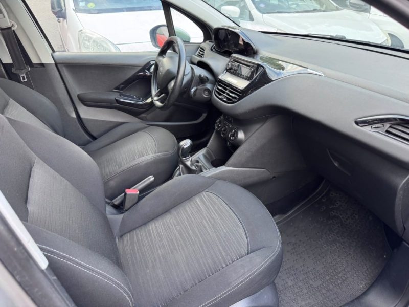 PEUGEOT 208 1.6 E-HDI 92cv /✅ 1 ERE MAIN / 5 PLACE