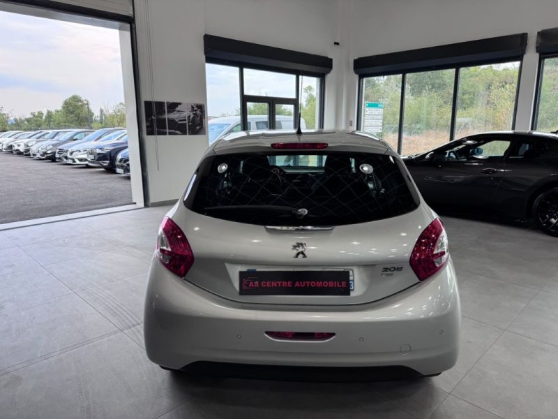 PEUGEOT 208 1.6 E-HDI 92cv /✅ 1 ERE MAIN / 5 PLACE