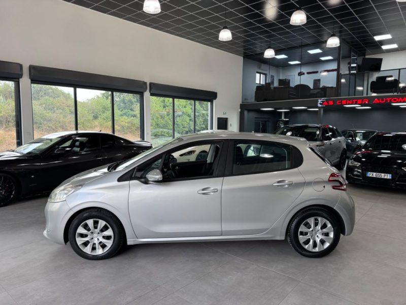 PEUGEOT 208 1.6 E-HDI 92cv /✅ 1 ERE MAIN / 5 PLACE