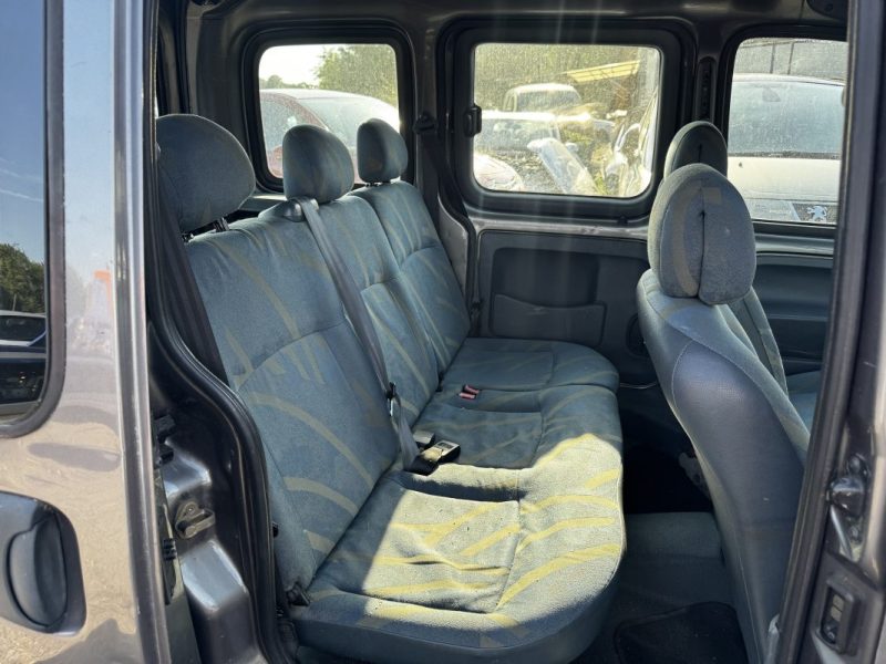 RENAULT KANGOO RXE 1.4 BVA 2000