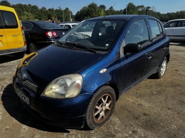 TOYOTA YARIS  1.3 VVTI 2002