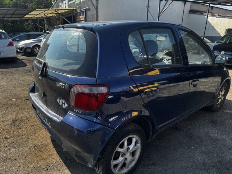 TOYOTA YARIS  1.3 VVTI 2002