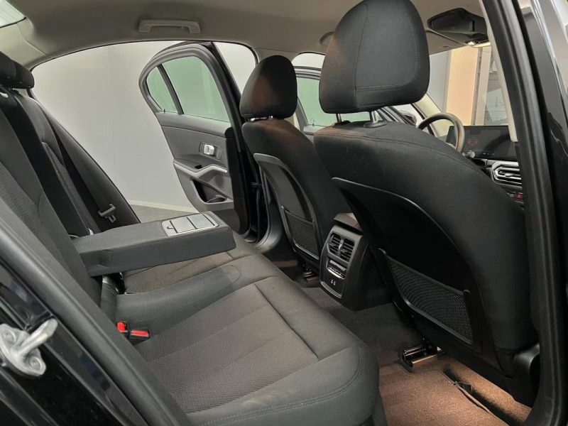BMW SERIE 3 320D XDRIVE 190CH PREMIERE MAIN 