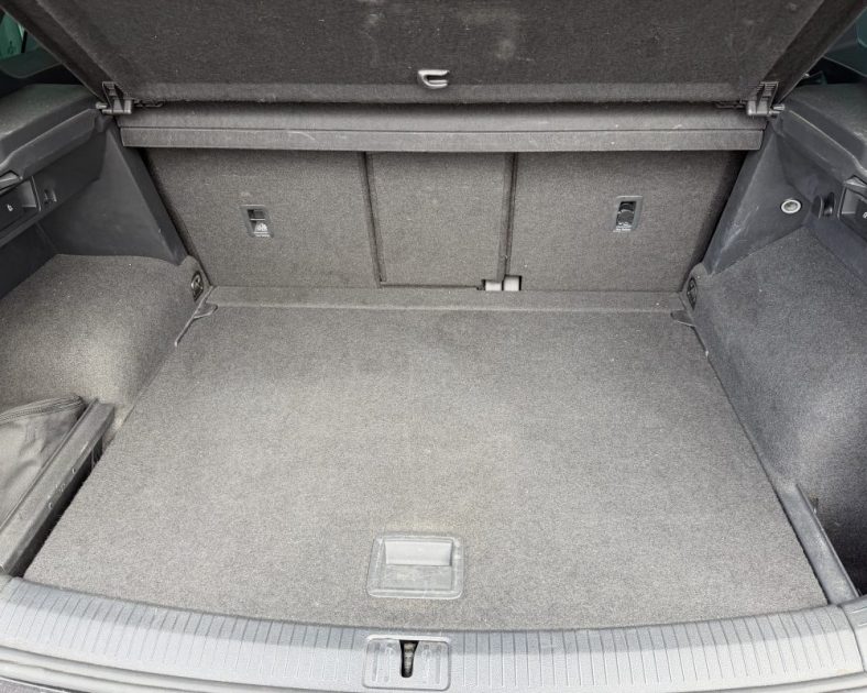 TIGUAN II 2.0 TDI 150ch R-Line - SUIVIS COMPLET - Toit ouvrant -Virtual Cockpit - CarPlay - ATTELAGE